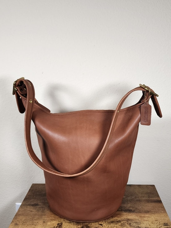 Coach Handbags - Vintage Coach British Tan Duffle Sac #9085